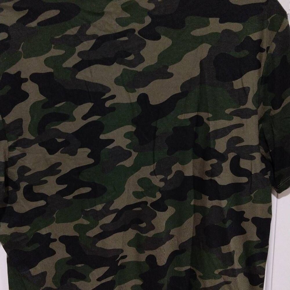 Guess Los Angeles Camo T-shirt Medium - Picture 5 of 10